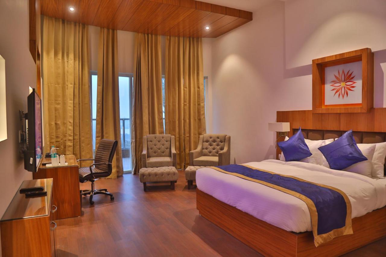 ホテル Aveo By Amatra, Gateway To Corbett Kashipur エクステリア 写真