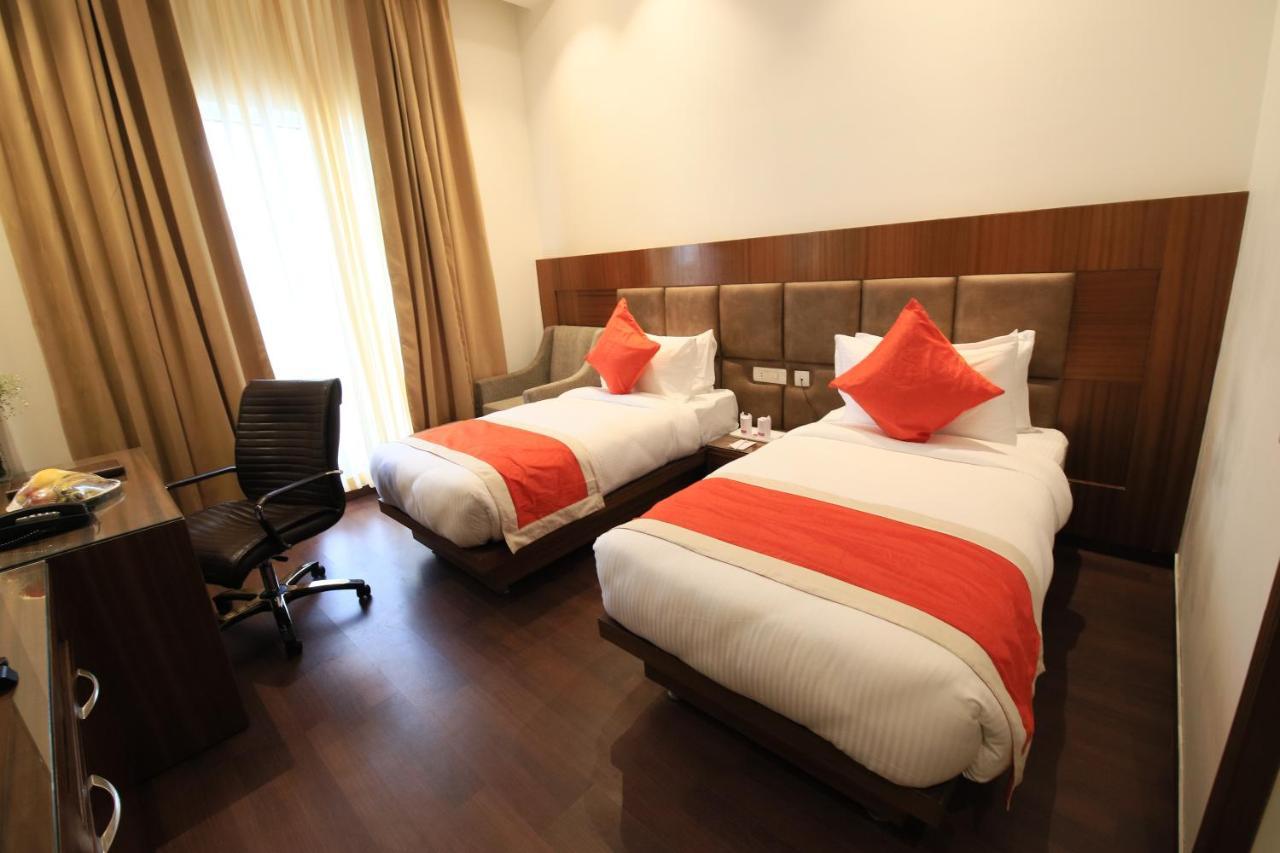 ホテル Aveo By Amatra, Gateway To Corbett Kashipur エクステリア 写真